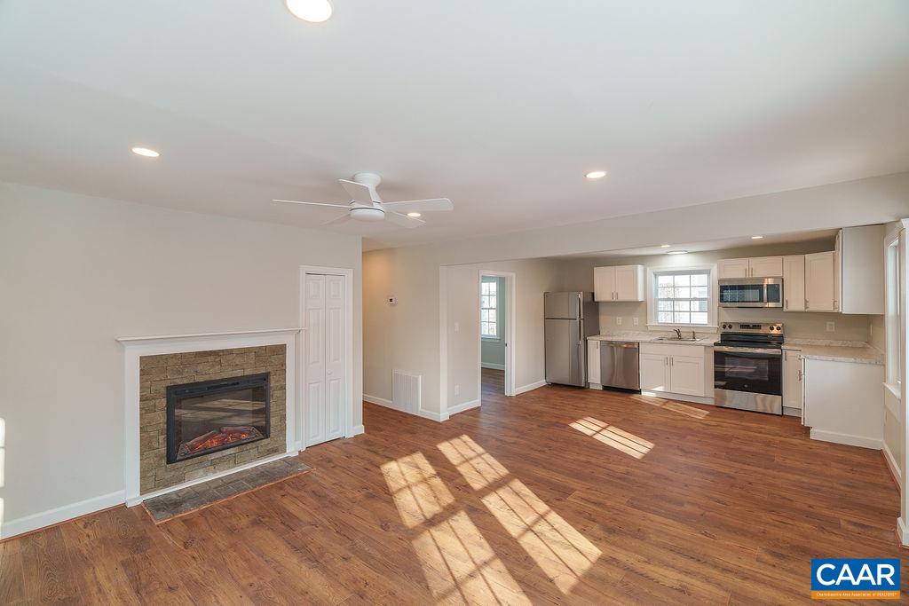 1433 Harding Avenue Waynesboro, VA 22980 - Photo 21 of 53