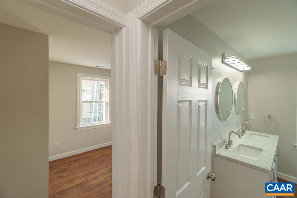 1433 Harding Avenue Waynesboro, VA 22980 - Photo 27 of 53