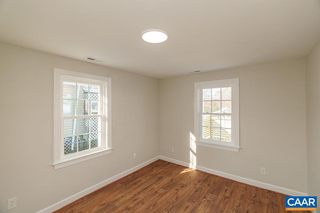 1433 Harding Avenue Waynesboro, VA 22980 - Photo 32 of 53