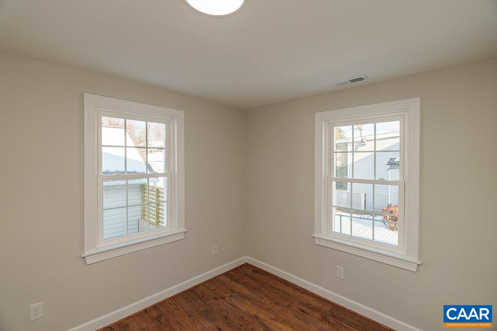 1433 Harding Avenue Waynesboro, VA 22980 - Photo 34 of 53