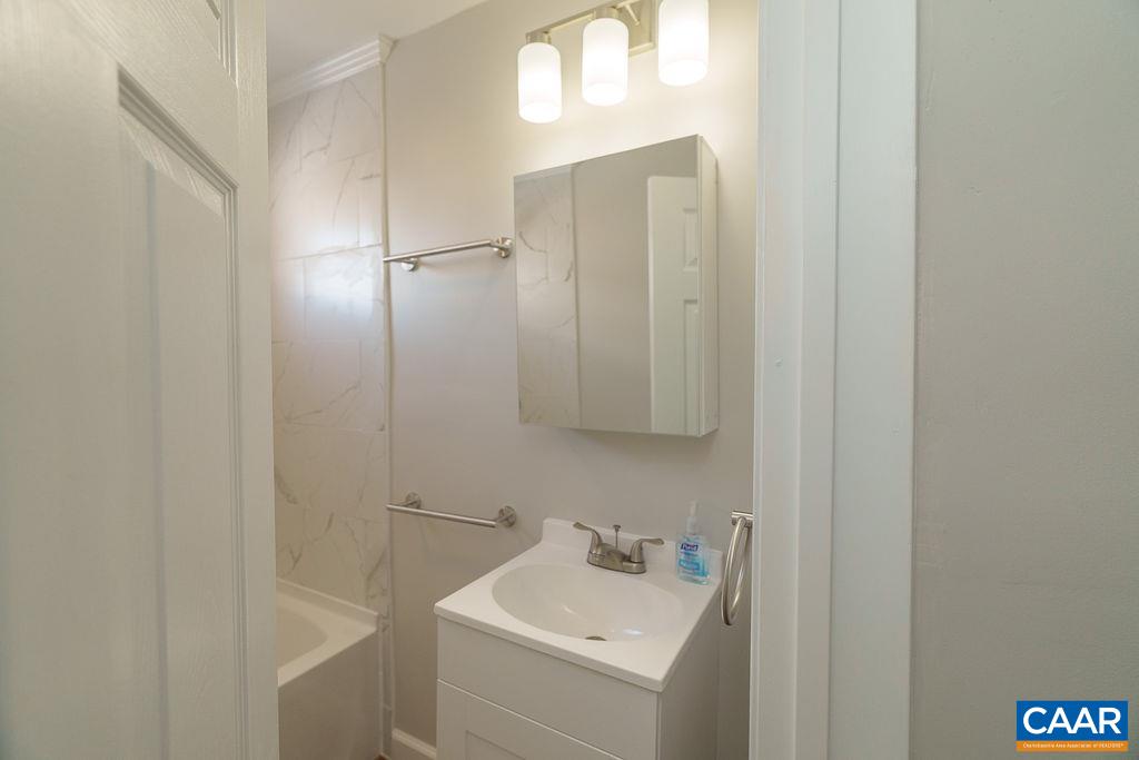 1433 Harding Avenue Waynesboro, VA 22980 - Photo 36 of 53