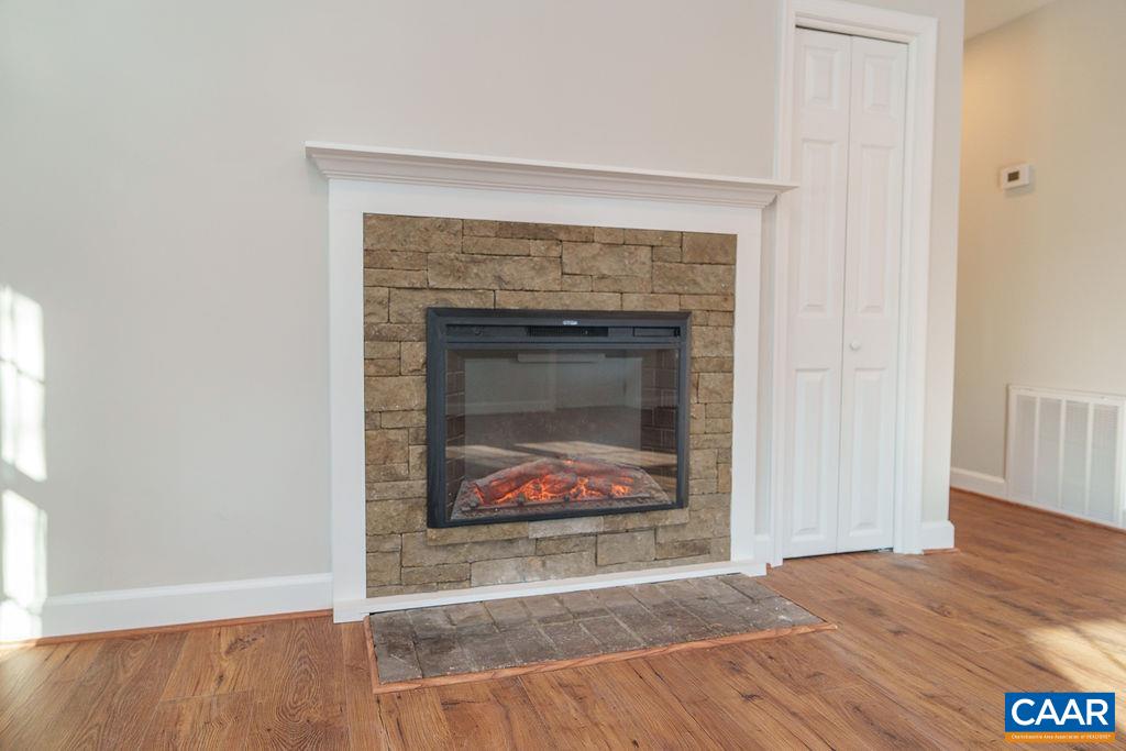 1433 Harding Avenue Waynesboro, VA 22980 - Photo 7 of 53