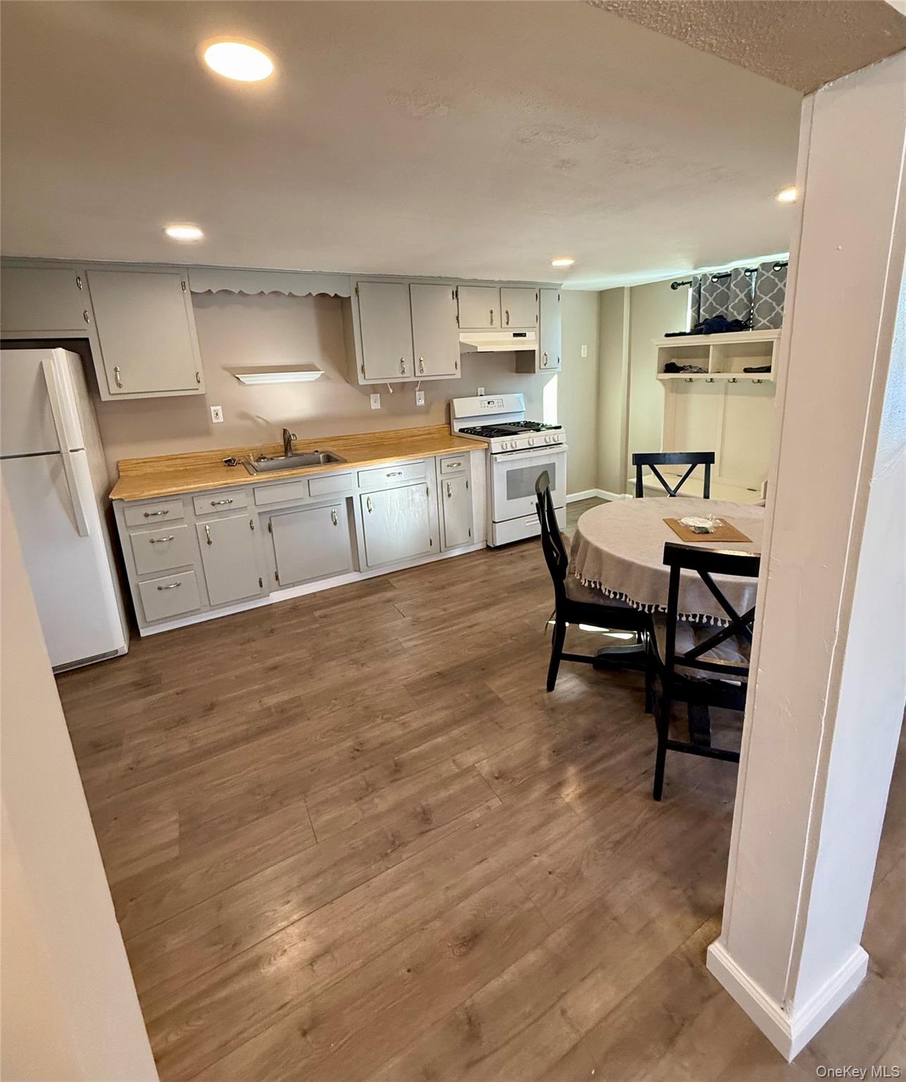 14 Alary Road, Unit 2 LaGrangeville, NY 12540 - Photo 4 of 17 Open to living and dining