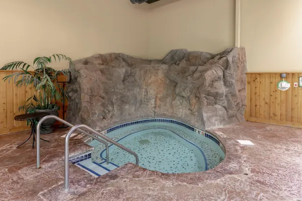 $279,900 | 500 Cleveland Boulevard West, Unit 2404, Walker, MN 56484