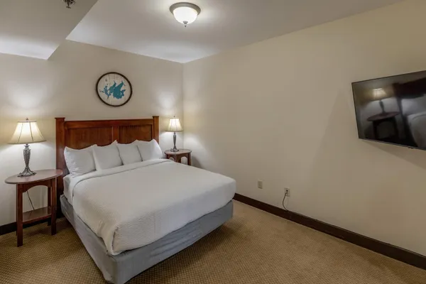 $279,900 | 500 Cleveland Boulevard West, Unit 2404, Walker, MN 56484