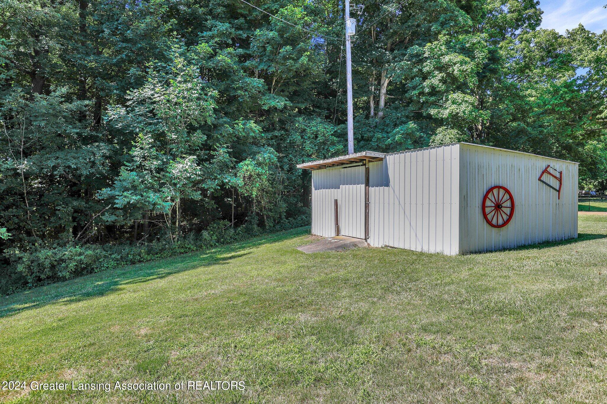 4061 Matthews Road Charlotte, MI 48813 - Photo 30 of 32 30-web-or-mls-Open Ended Media-30