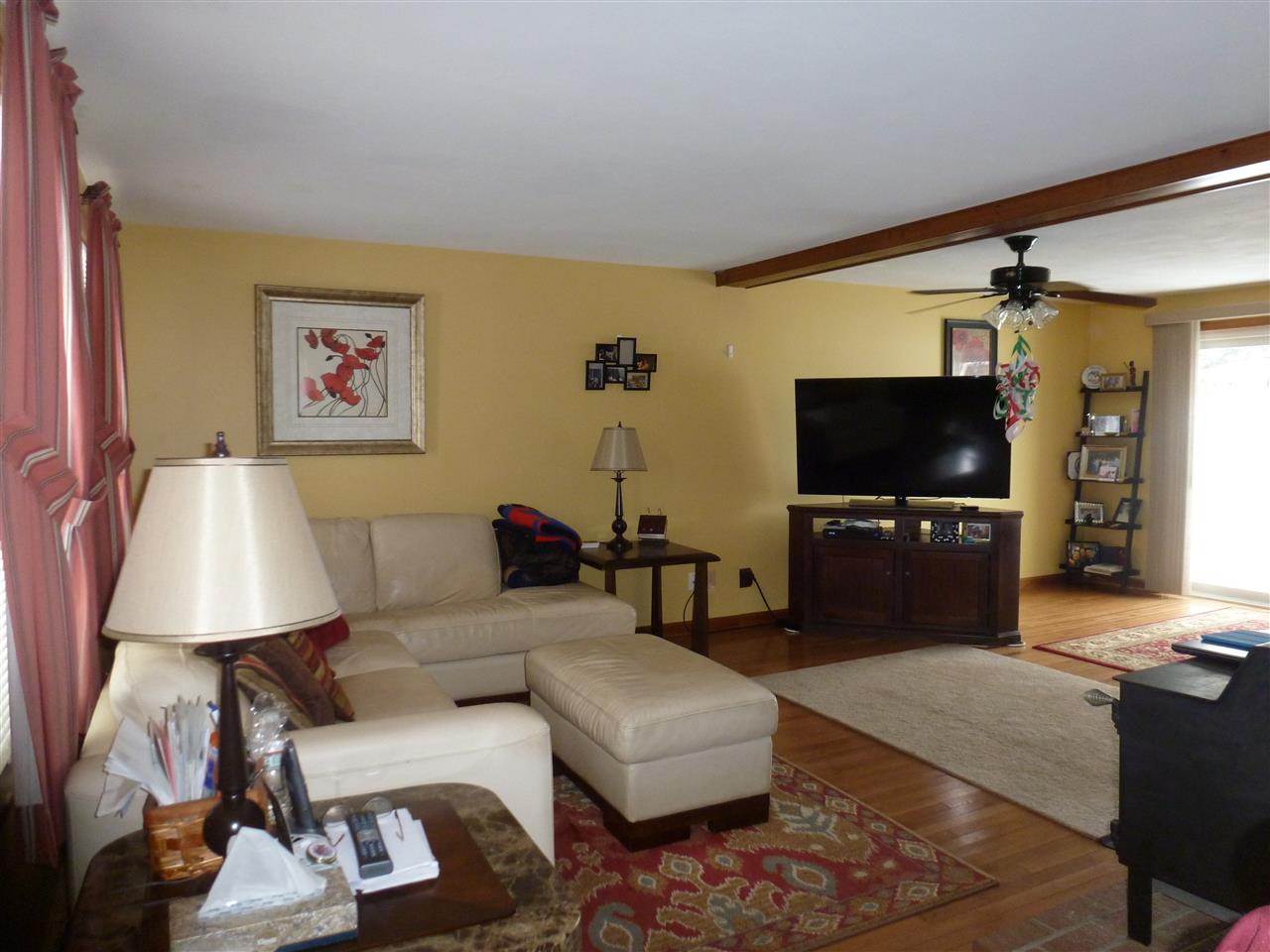 41 Holmgren Road Stratham, NH 03885 - Photo 11 of 35