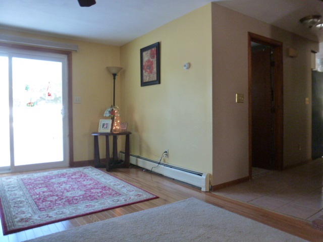 41 Holmgren Road Stratham, NH 03885 - Photo 13 of 35