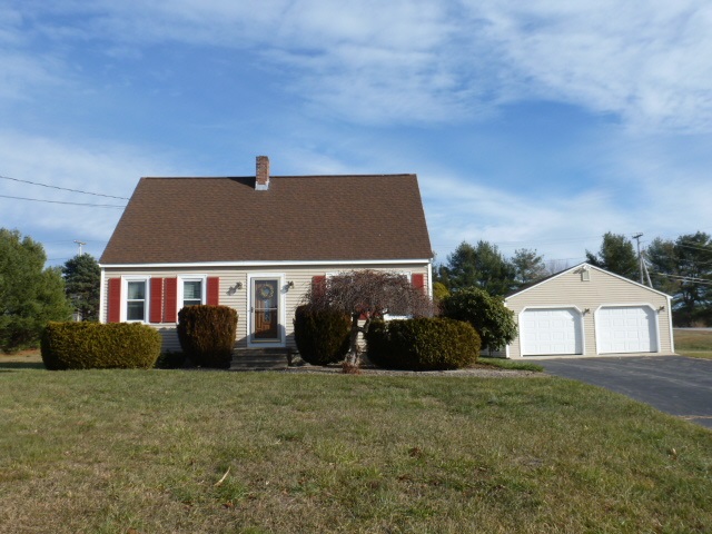 41 Holmgren Road Stratham, NH 03885 - Photo 26 of 35