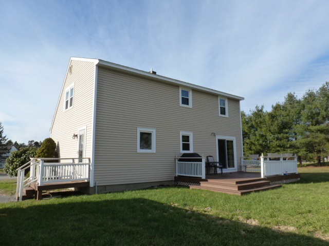 41 Holmgren Road Stratham, NH 03885 - Photo 27 of 35
