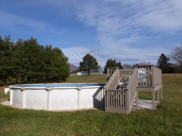 41 Holmgren Road Stratham, NH 03885 - Photo 28 of 35