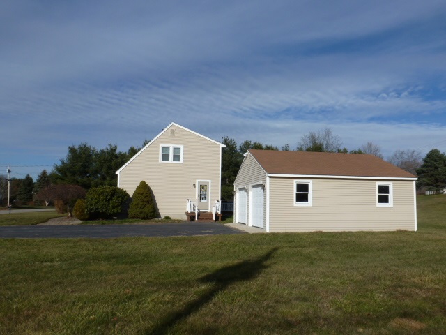 41 Holmgren Road Stratham, NH 03885 - Photo 30 of 35