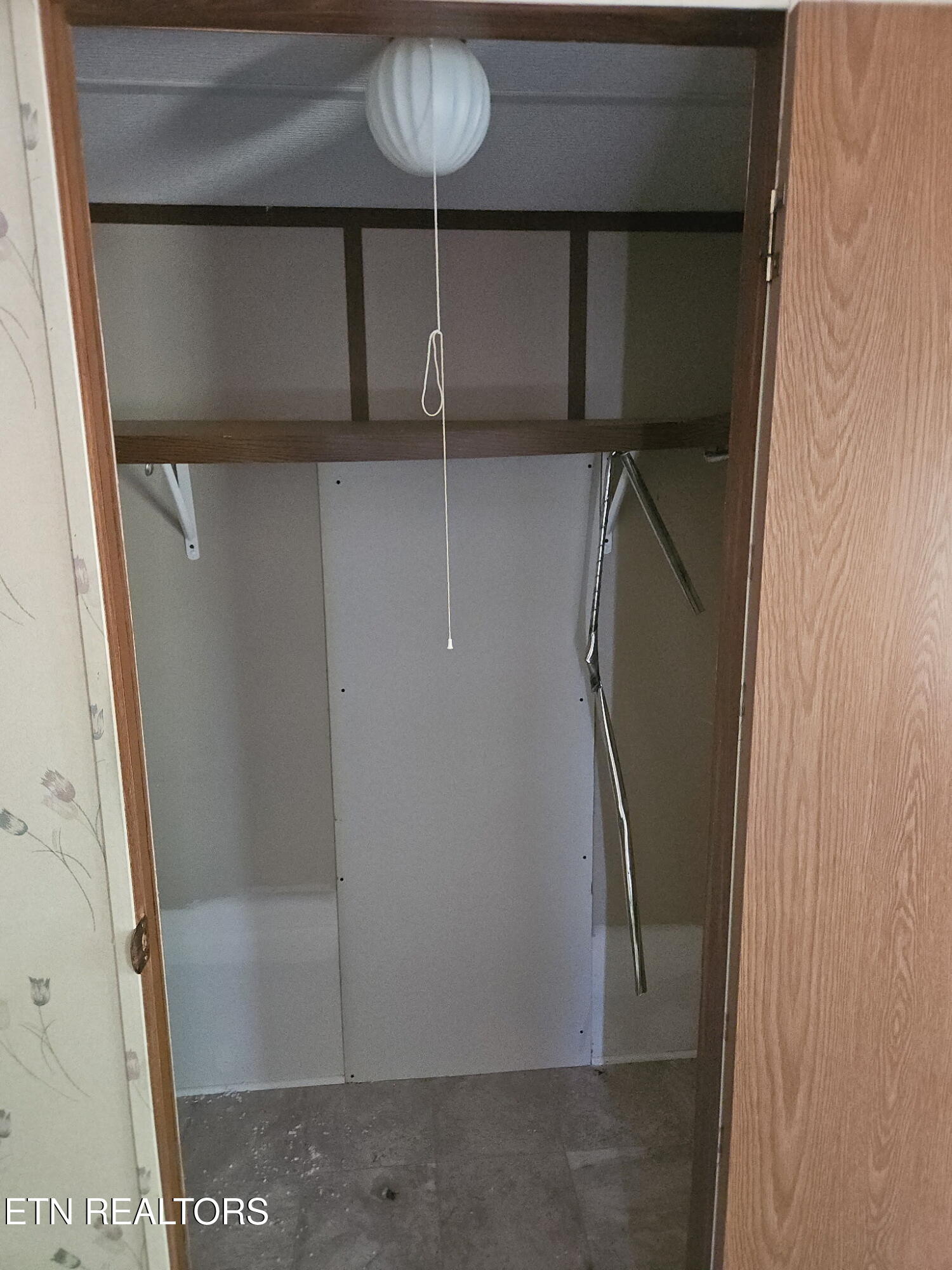 871 North Old Grey Ridge Road Friendsville, TN 37737 - Photo 12 of 19 871 N Old Grey Ridge After8