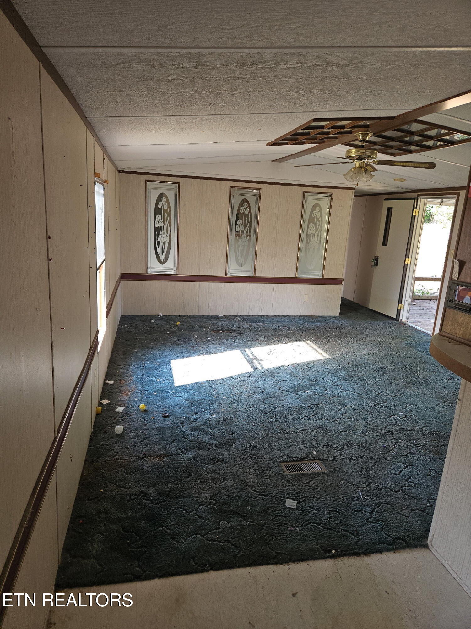 871 North Old Grey Ridge Road Friendsville, TN 37737 - Photo 17 of 19 871 N Old Grey Ridge After13