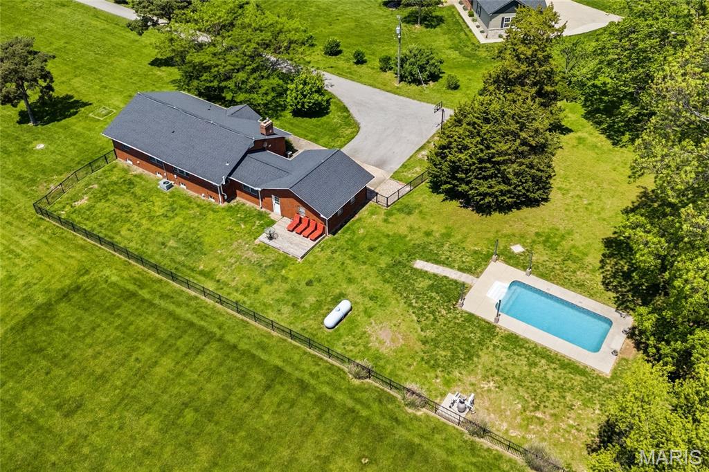 2712 Vulliet Road Highland, IL 62249 - Photo 2 of 48