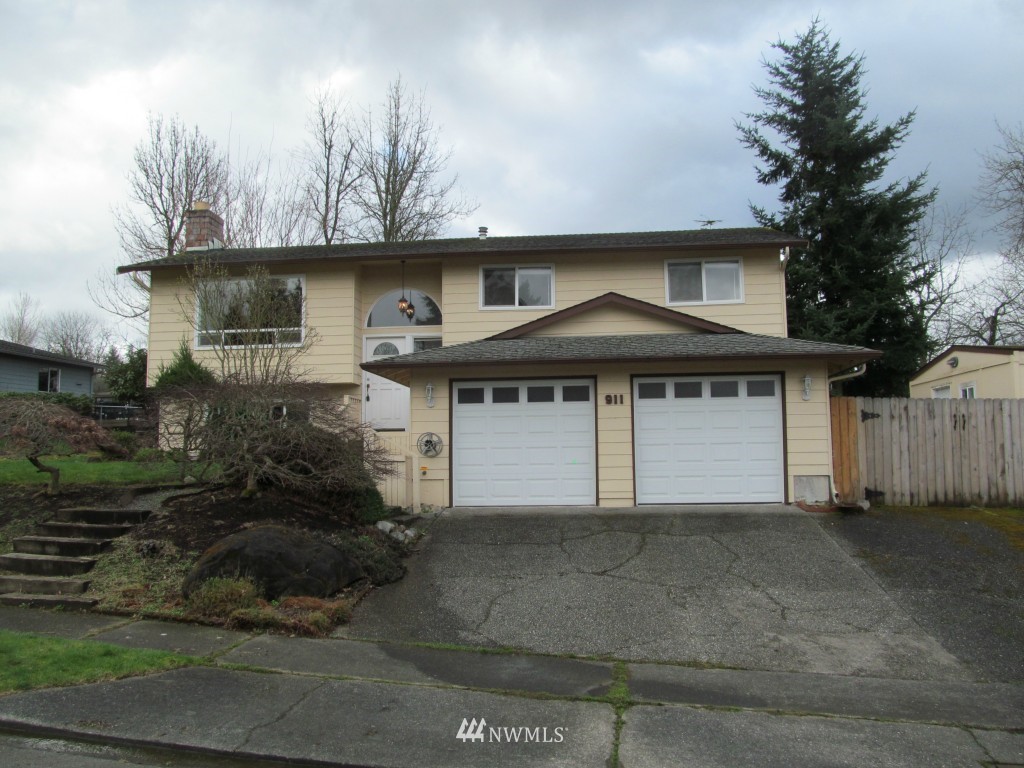 911 South 28th Court Renton, WA 98055 - Photo 1 of 8 Gallery Image 1
