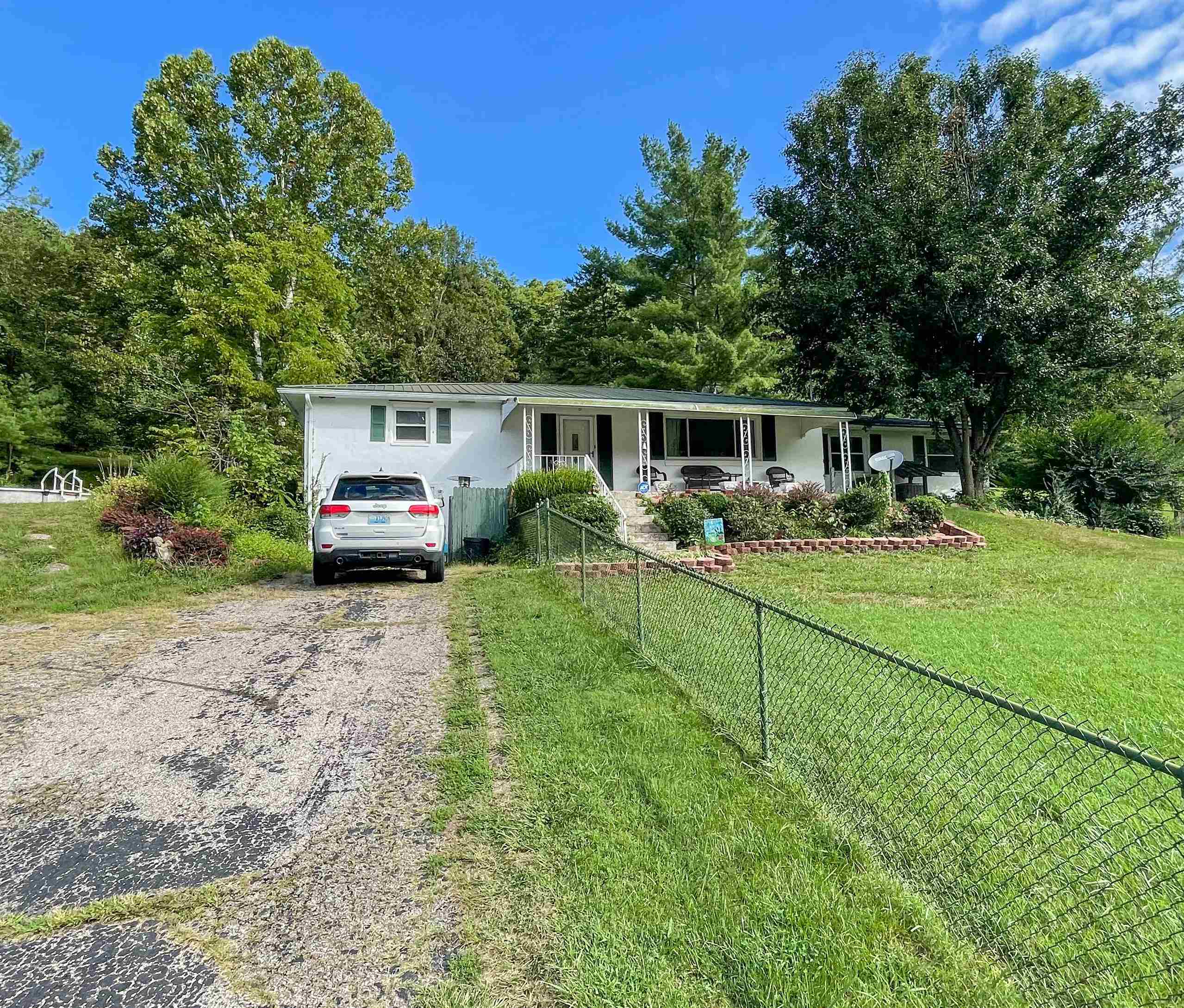 2915 Cannonsburg Road Catlettsburg, KY 41129 - Photo 1 of 1