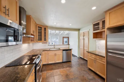 $1,049,000 | 2534 Stony Point Road, Petaluma, CA 94952