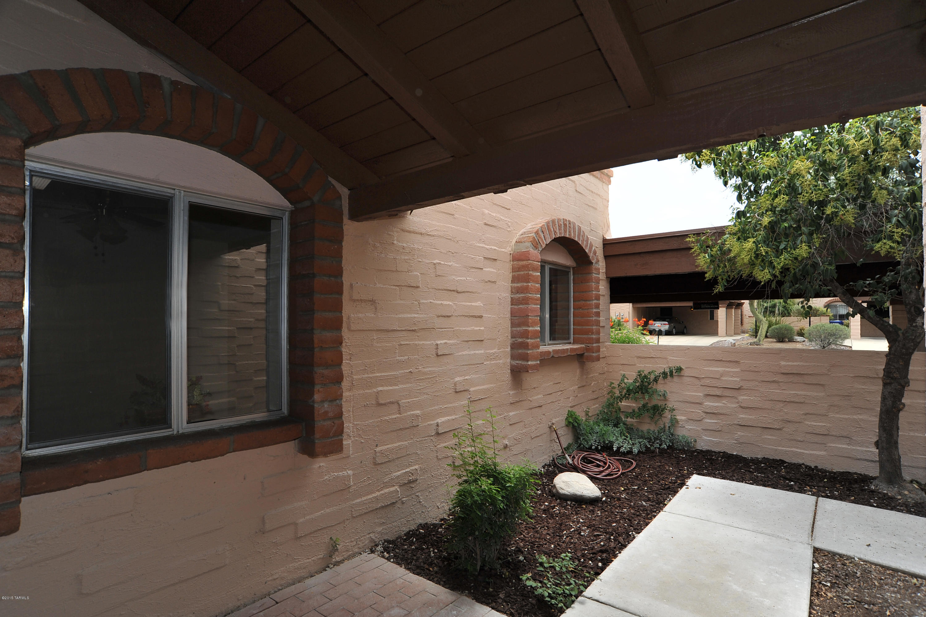 4219 East Allison Road Tucson, AZ 85712 - Photo 5 of 34 Gallery Image 5