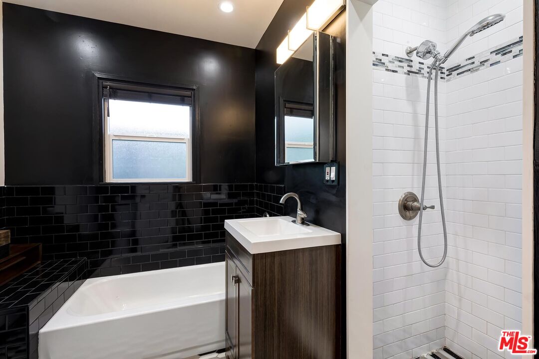 1621 Campus Road Los Angeles, CA 90041 - Photo 28 of 74