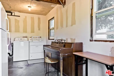 $1,749,000 | 1621 Campus Road, Los Angeles, CA 90041