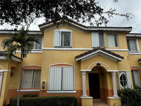 $2,300 | 2452 Southeast 14th Avenue, Unit 284, Homestead, FL 33035