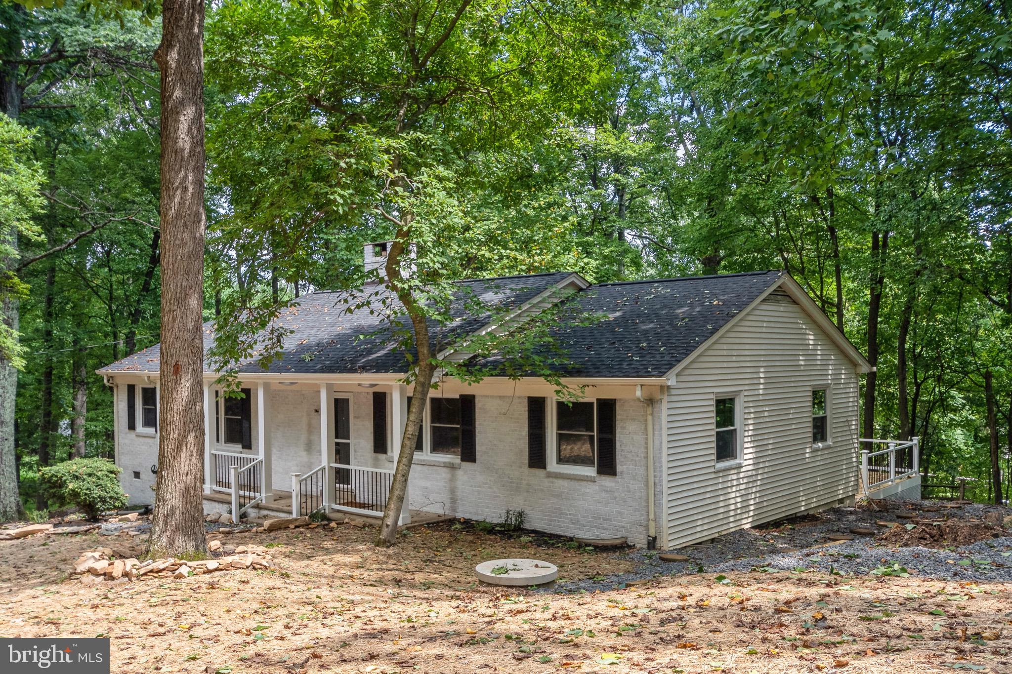 1901 Ridge Road Haymarket, VA 20169 - Photo 2 of 20