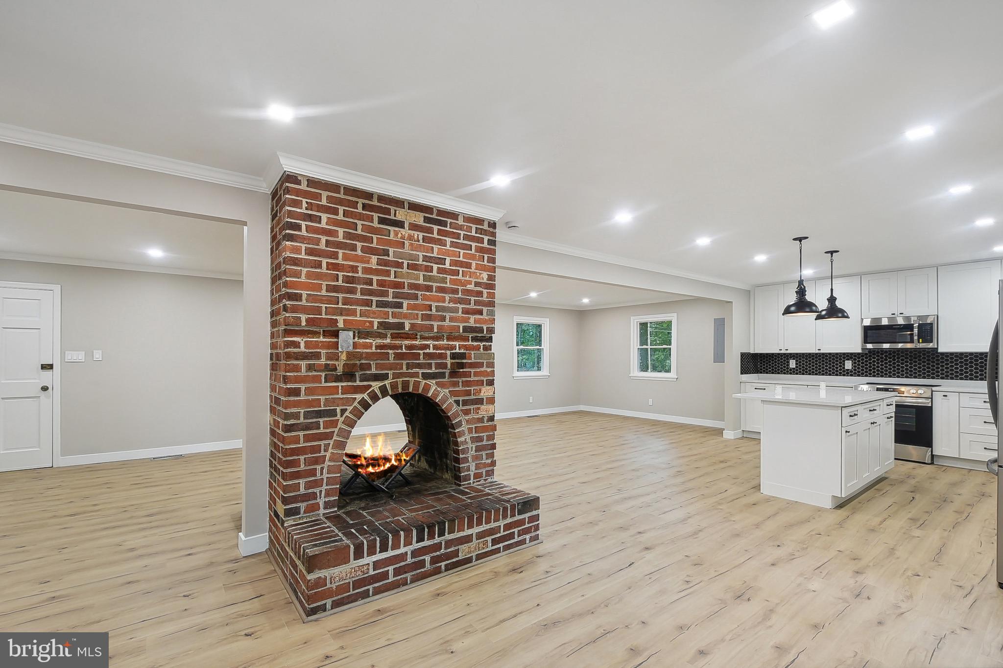 1901 Ridge Road Haymarket, VA 20169 - Photo 4 of 20