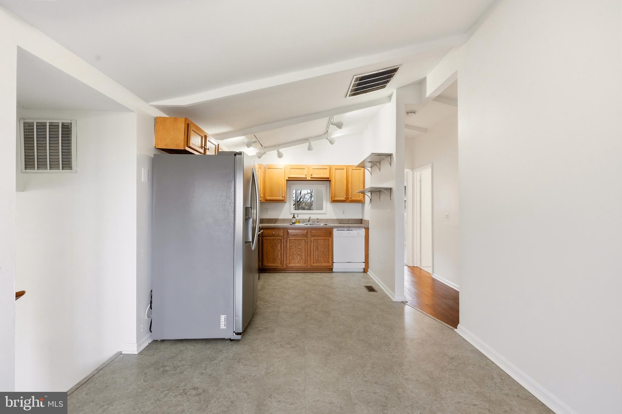 149 Red Squirrel Road Harpers Ferry, WV 25425 - Photo 13 of 32