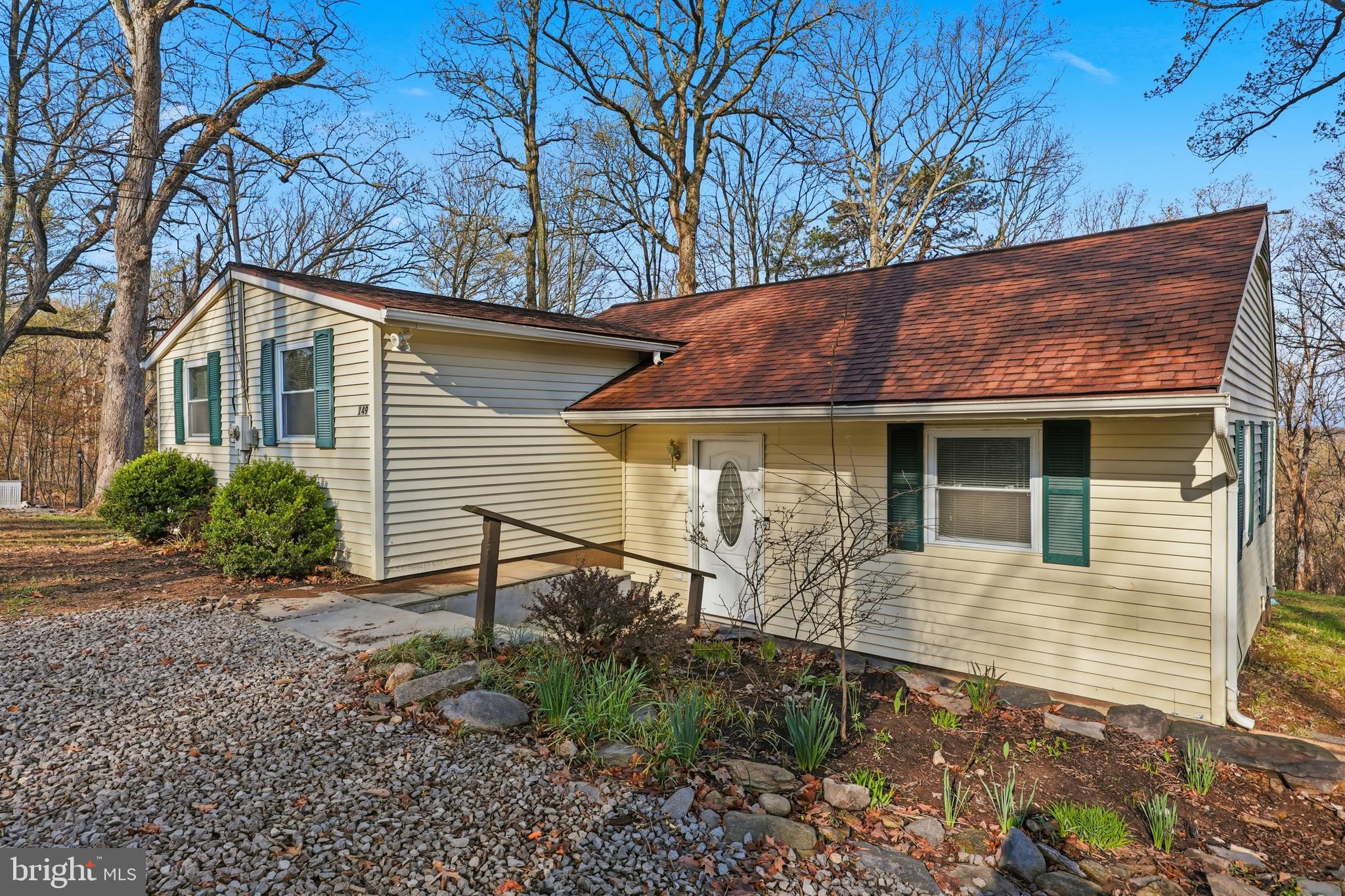 149 Red Squirrel Road Harpers Ferry, WV 25425 - Photo 2 of 32