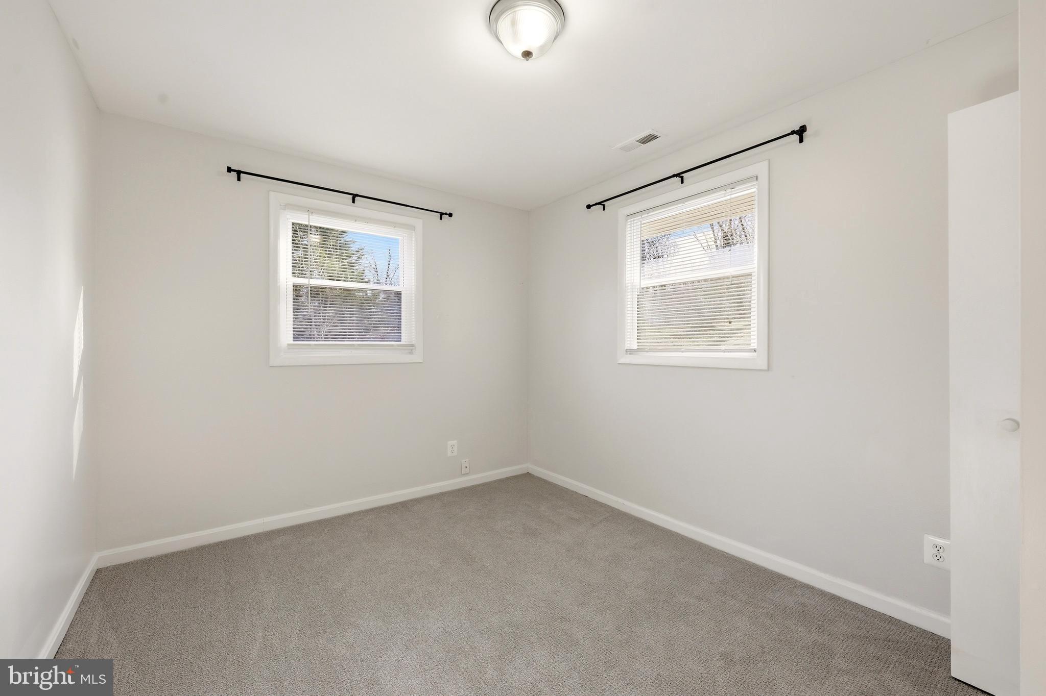 149 Red Squirrel Road Harpers Ferry, WV 25425 - Photo 24 of 32