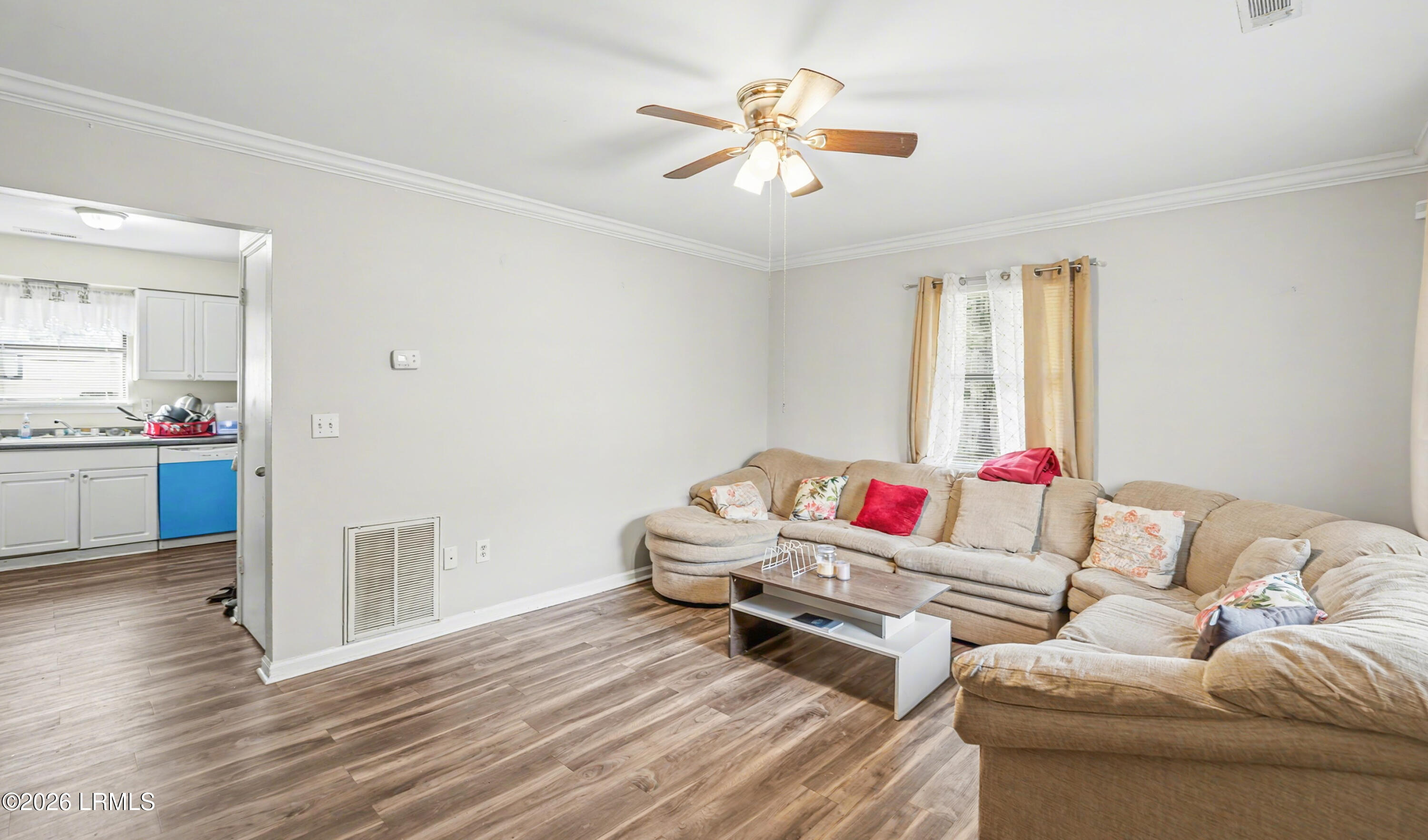 42 Roseida Road Beaufort, SC 29906 - Photo 4 of 17 DSC01216-5-1.jpg-FULL