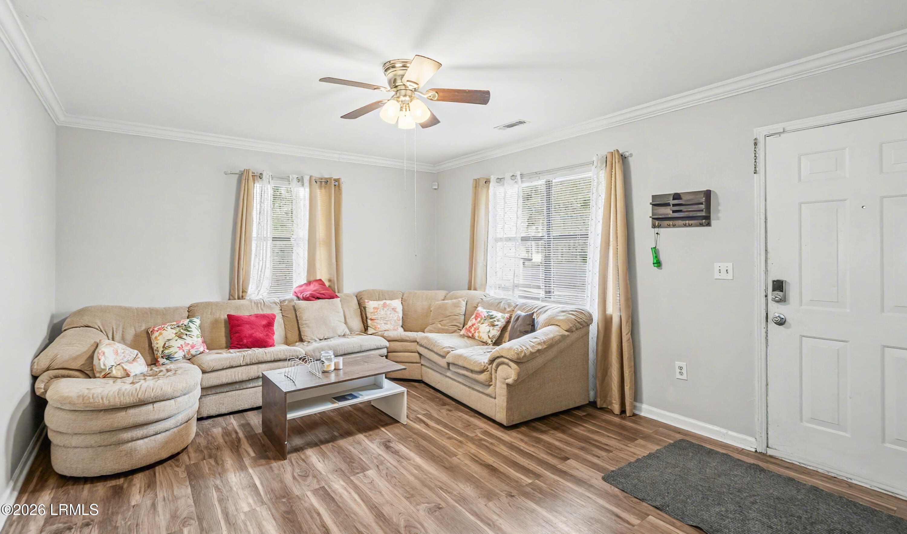 42 Roseida Road Beaufort, SC 29906 - Photo 5 of 17 DSC01221-10-1.jpg-FULL