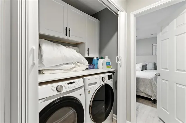 a view of washer and dryer in a kitchen