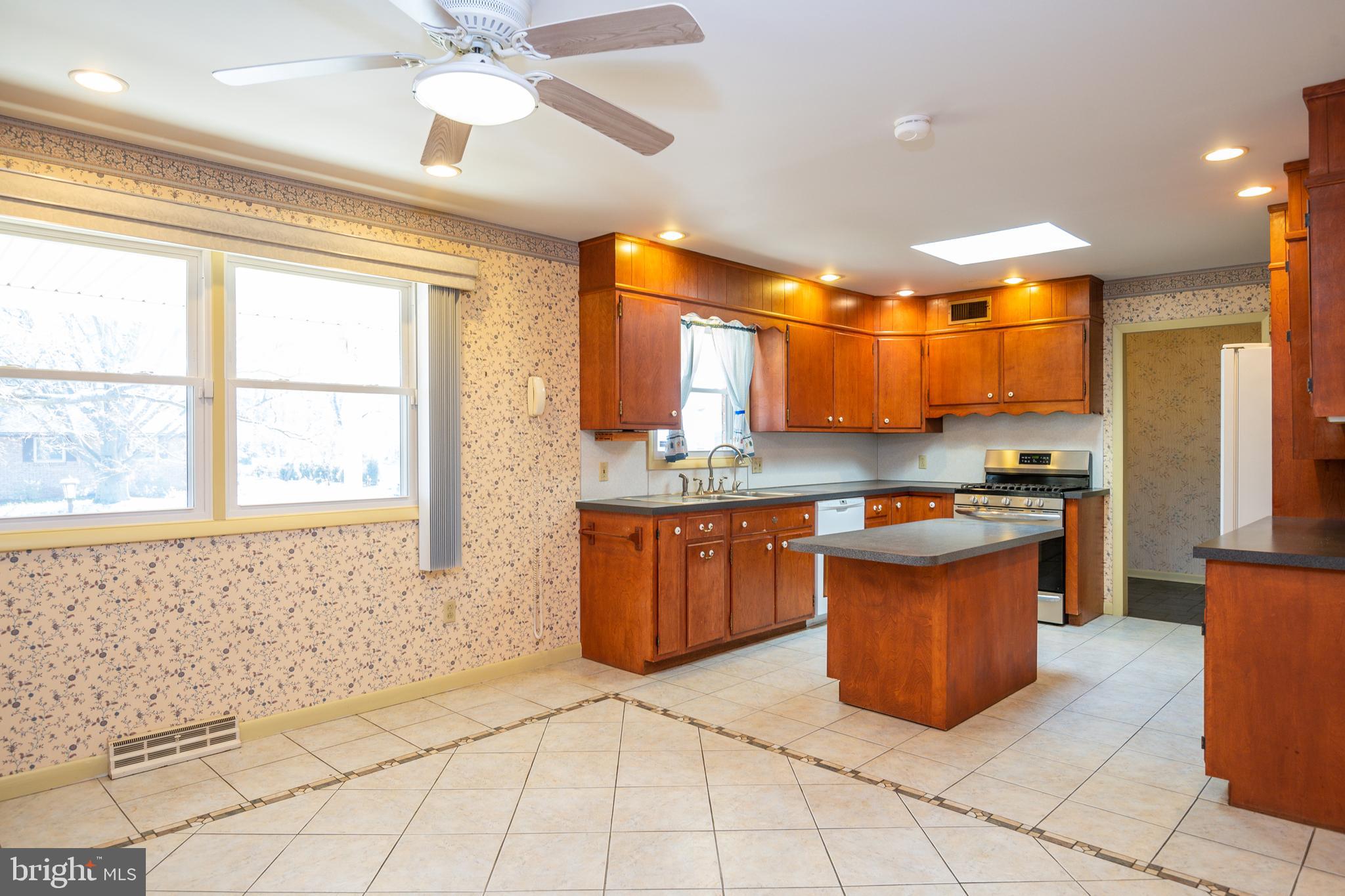 1700 Westwood Road Reading, PA 19610 - Photo 10 of 53 Gallery Image 10