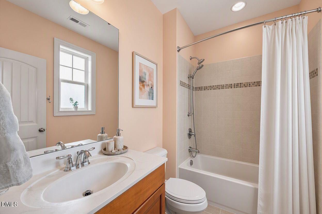 140 Restonwood Drive Apex, NC 27539 - Photo 42 of 63 Bathroom 3