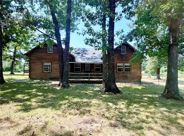$250,000 | 23149 County Road 32-337, Lebanon, MO 65536