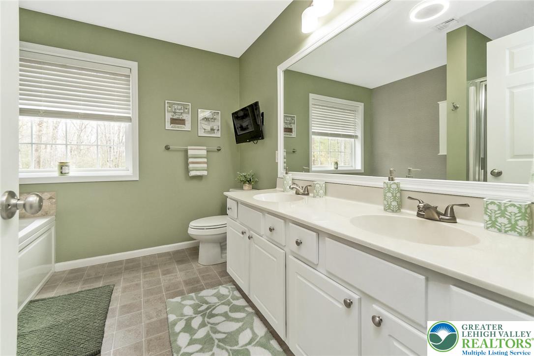 2512 Valley View Acres Road Stroudsburg, PA 18360 - Photo 56 of 79
