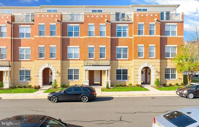 $2,775 | 22705 Settlers Trail Terrace, Brambleton, VA 20148