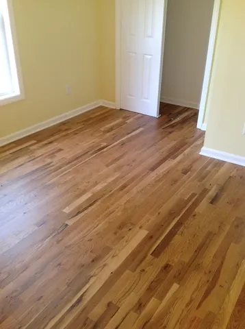 a view of empty room with window