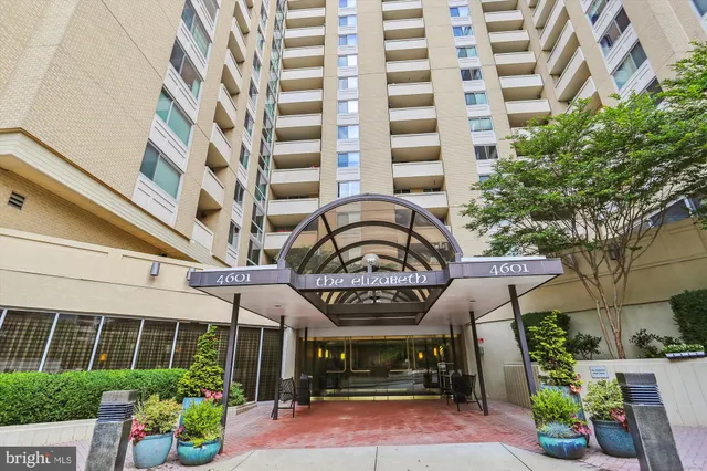 $400,000 | 4601 North Park Avenue, Unit 604, Chevy Chase, MD 20815