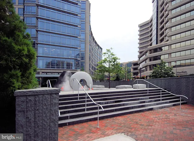 $420,000 | 4601 North Park Avenue, Unit 604, Chevy Chase, MD 20815