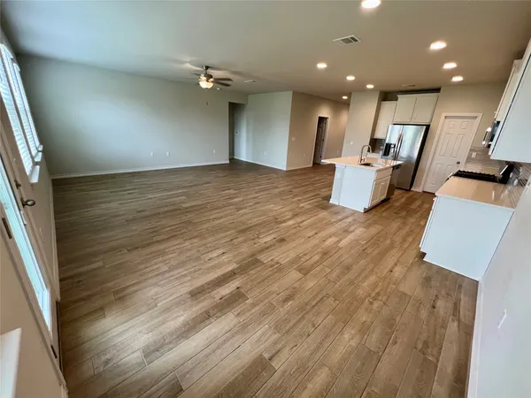 $2,300 | 11908 Saddle Rock Drive, Austin, TX 78725