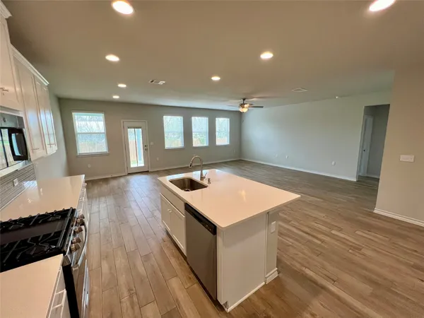 $2,300 | 11908 Saddle Rock Drive, Austin, TX 78725