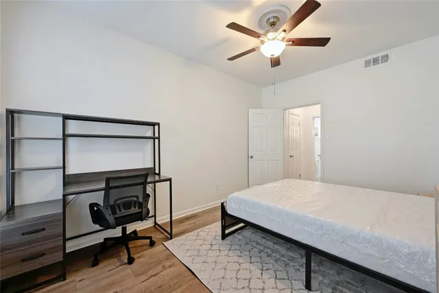 $1,950 | 2529 Rio Grande Street, Unit 35, Austin, TX 78705