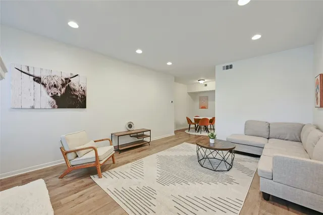 $1,950 | 2529 Rio Grande Street, Unit 35, Austin, TX 78705