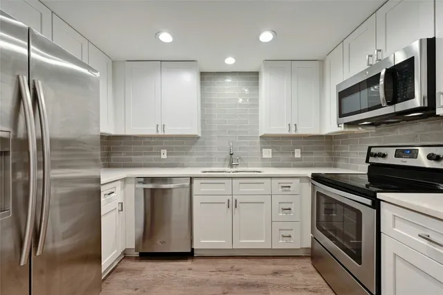 $1,950 | 2529 Rio Grande Street, Unit 35, Austin, TX 78705