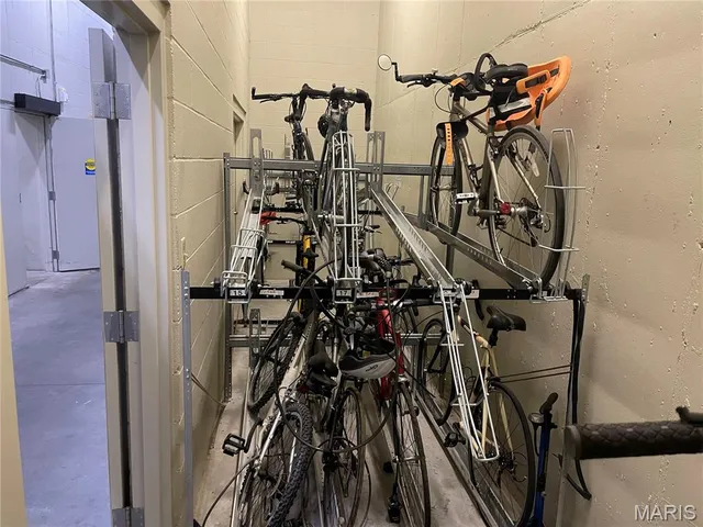 $649,000 | 4909 Laclede Avenue, Unit 804, St. Louis, MO 63108