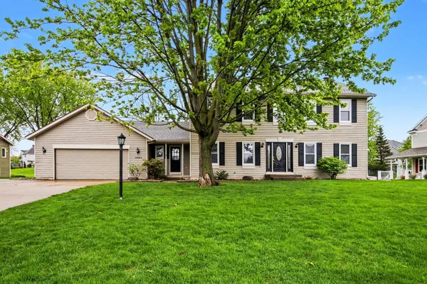 $549,900 | 1330 Meadowgreen Court Southeast, Caledonia, MI 49316