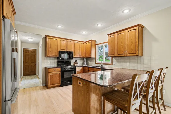 $549,900 | 1330 Meadowgreen Court Southeast, Caledonia, MI 49316